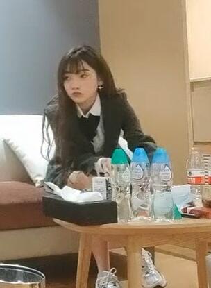 91沈先生和超高顏值美女0613-0045